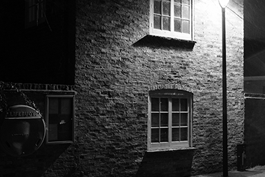 Street Lit House link image